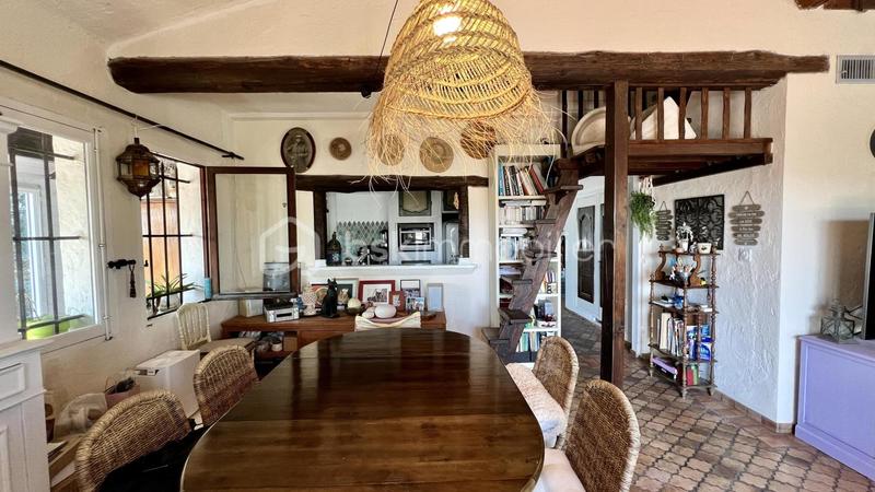 Propriété - 226 m² - 7 pièces