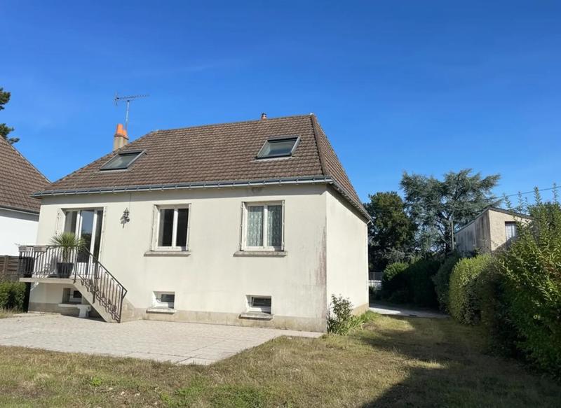 Maison - 99 m² - 5 pièces