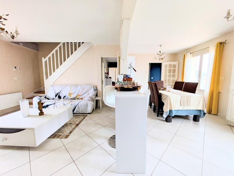 Maison - 137 m² - 5 pièces