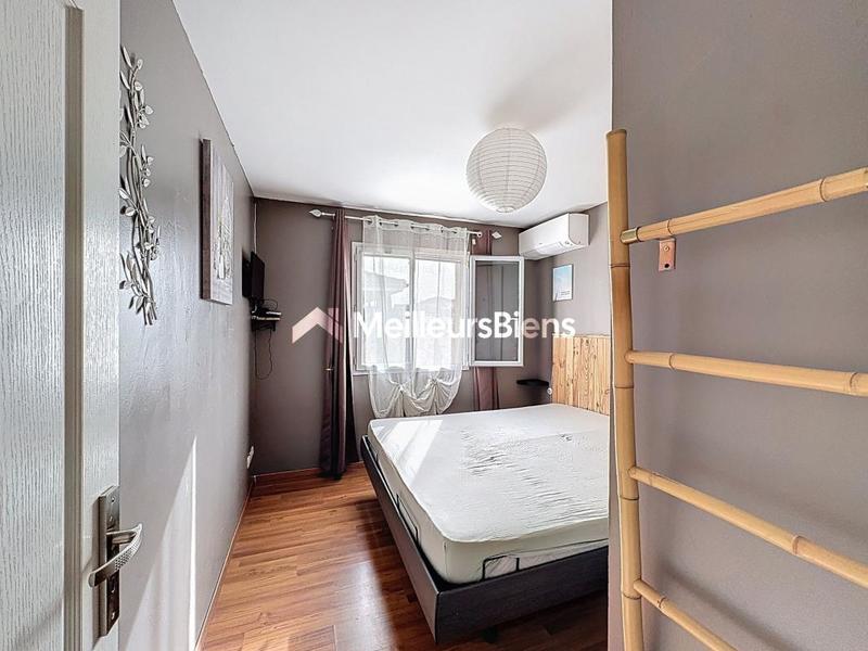 Maison - 97 m² - 5 pièces