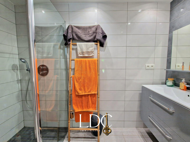 Appartement - 82 m² - 4 pièces