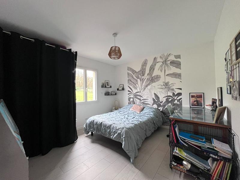 Maison - 200 m² - 10 pièces