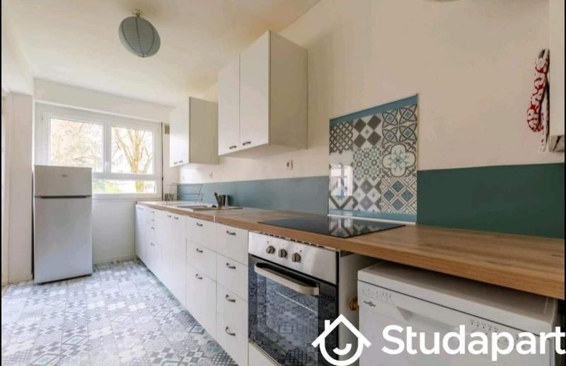 Chambre - 10 m² - 1 pièce