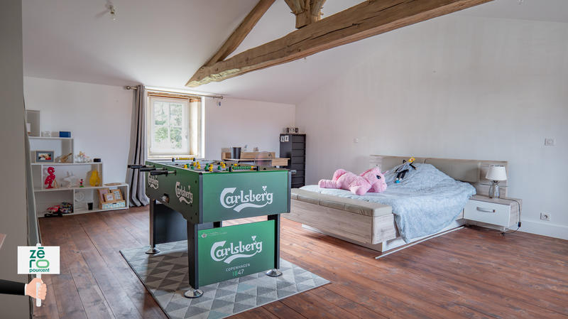 Maison - 218 m² - 6 pièces