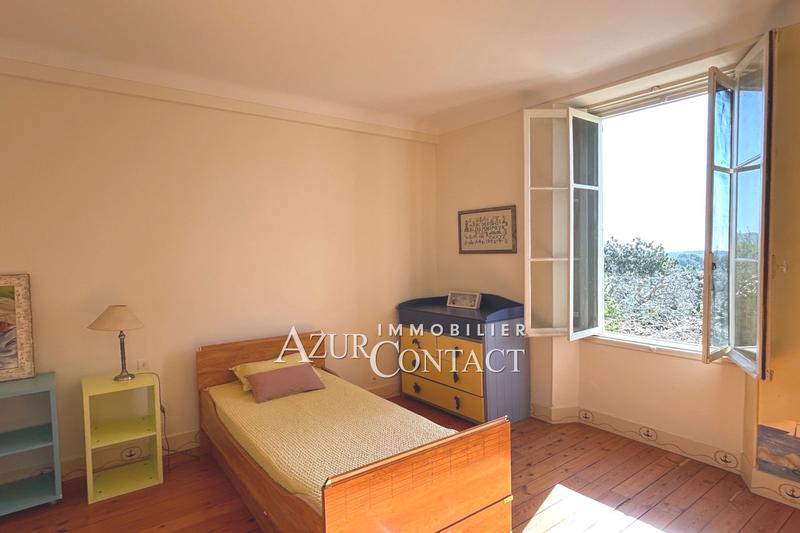 Maison - 277 m² - 7 pièces