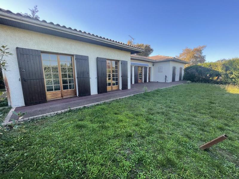 Maison - 155 m² - 9 pièces