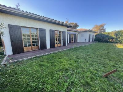 Maison - 155 m² - 9 pièces