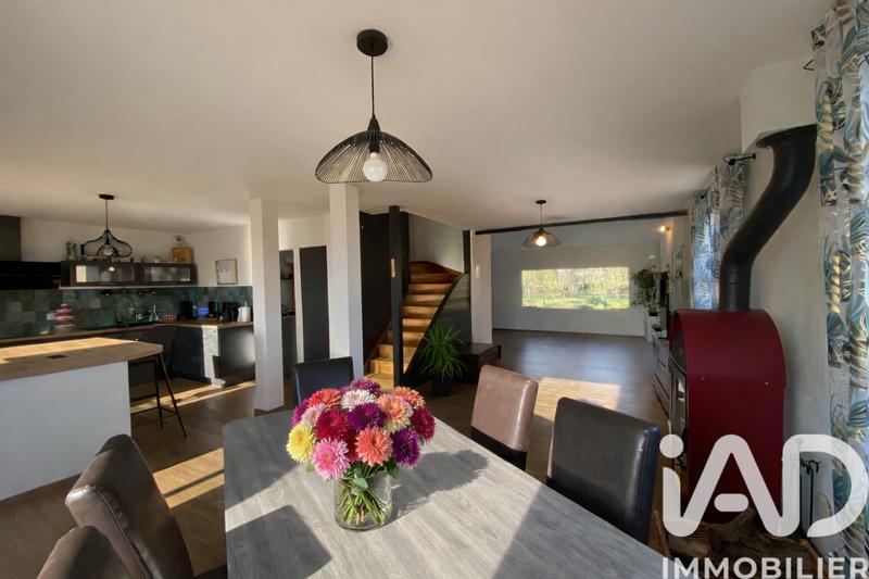 Maison - 140 m² - 6 pièces