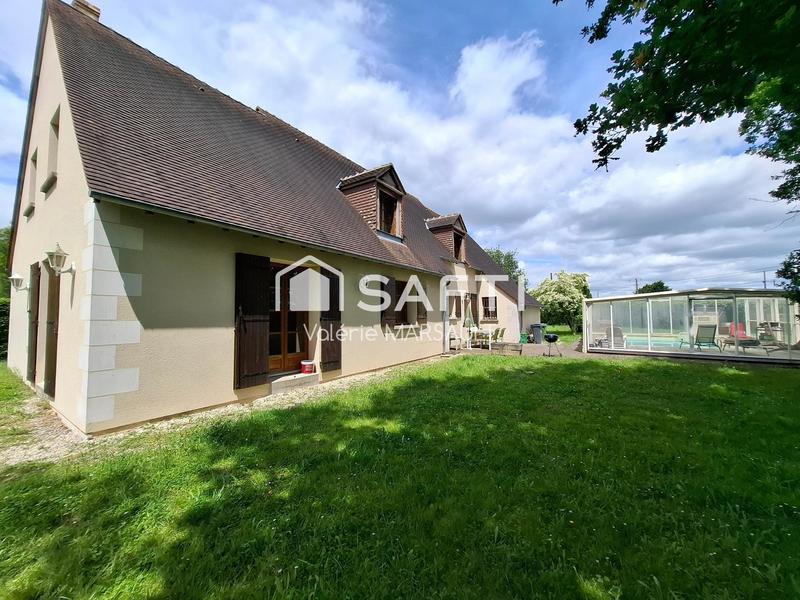 Maison - 204 m² - 9 pièces