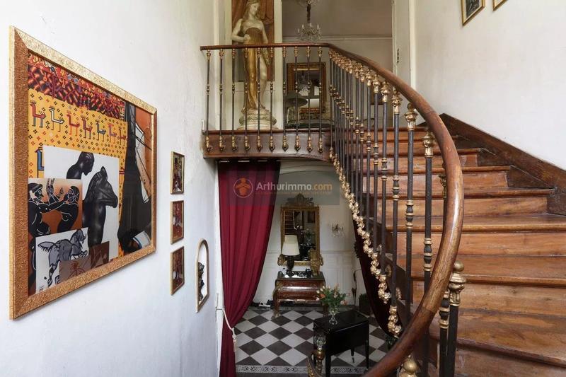 Maison - 600 m² - 15 pièces