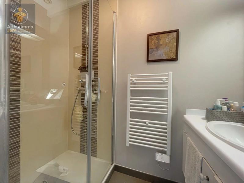 Maison - 176 m² - 7 pièces