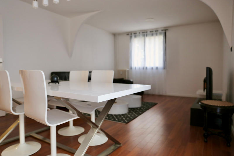 Appartement - 80 m² - 3 pièces