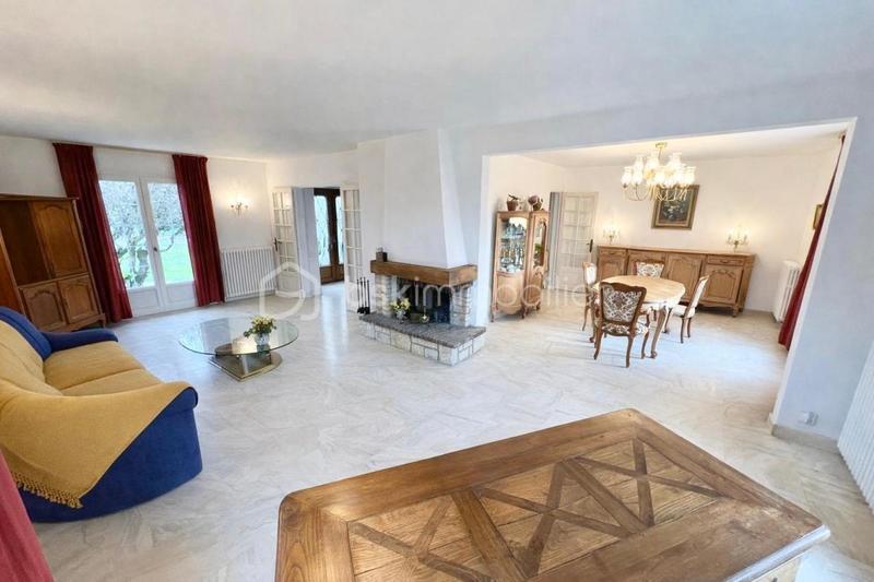 Maison - 170 m² - 8 pièces