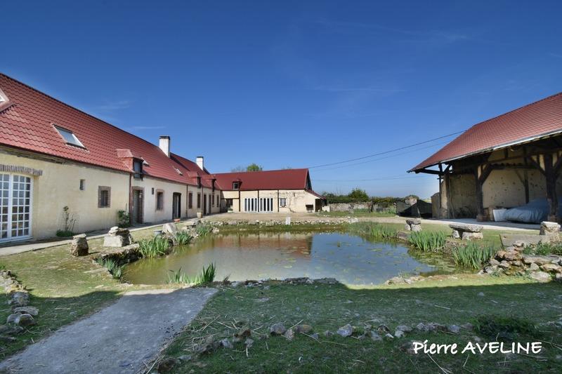 Maison - 410 m² - 11 pièces