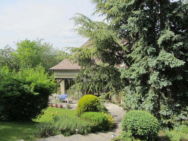 Maison - 225 m² - 6 pièces