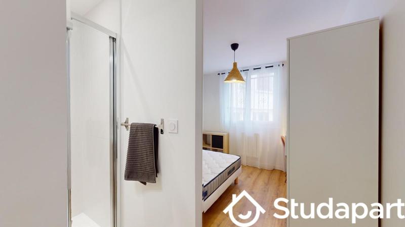 Chambre - 11 m² - 1 pièce