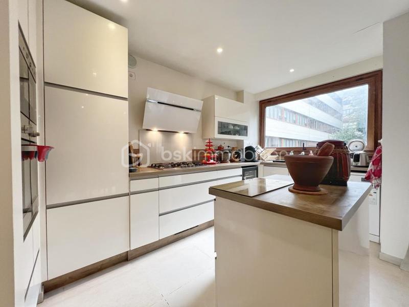 Appartement - 103 m² - 5 pièces