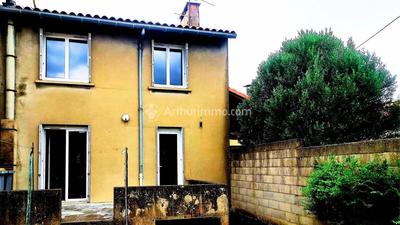 Maison - 90 m² - 5 pièces