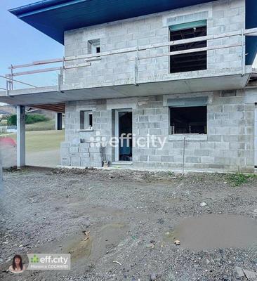 Maison - 100 m² - 4 pièces