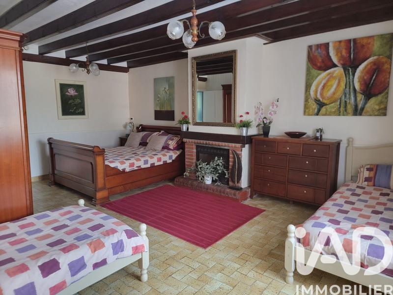 Maison - 366 m² - 10 pièces