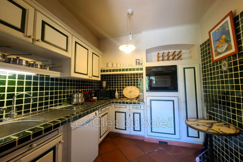 Maison - 233 m² - 8 pièces