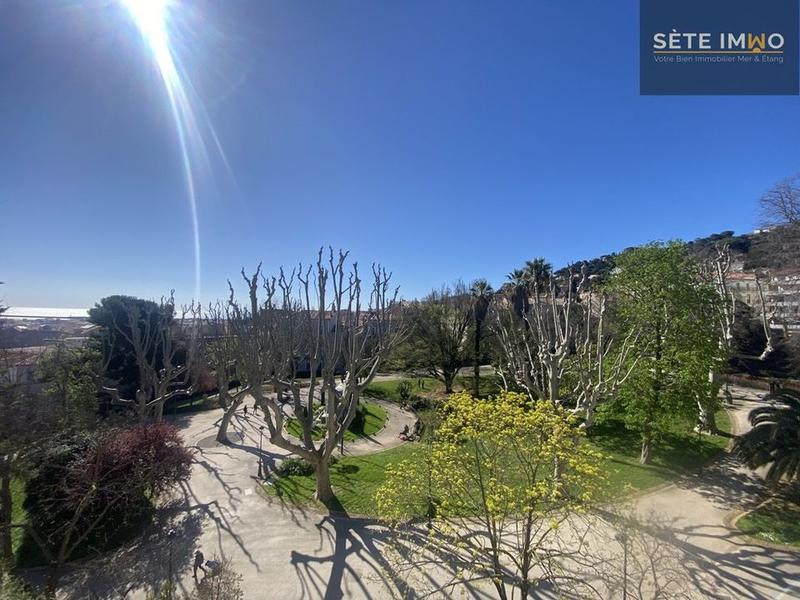 Appartement - 99 m² - 3 pièces