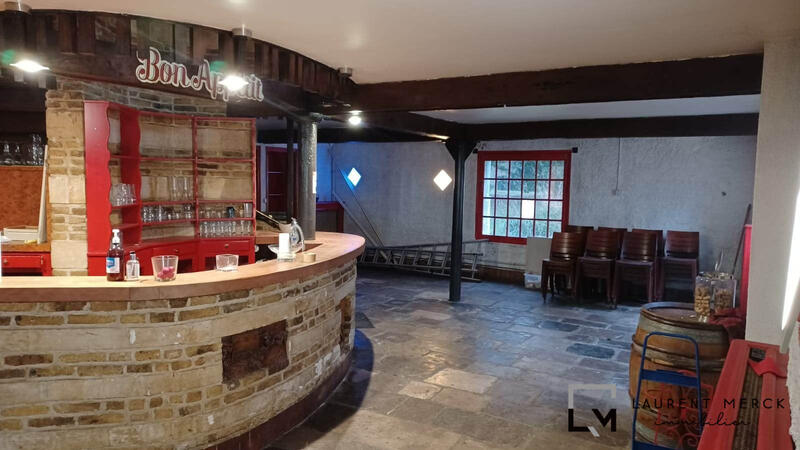 Fonds de commerce - 1 790 m²