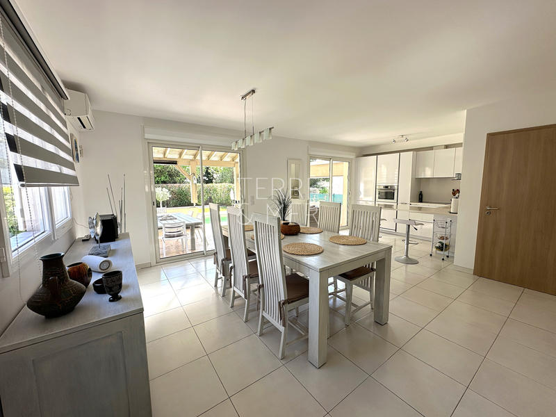 Maison - 105 m² - 4 pièces