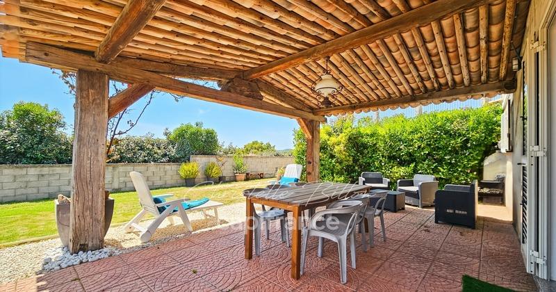 Villa - 246 m² - 10 pièces
