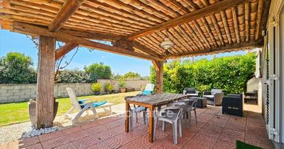 Villa - 246 m² - 10 pièces