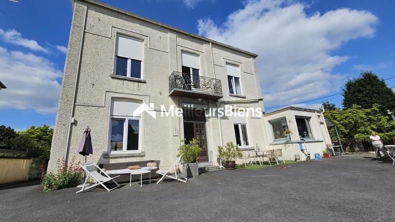 Maison bourgeoise - 196 m² - 8 pièces