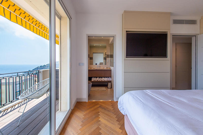 Appartement - 100 m² - 3 pièces