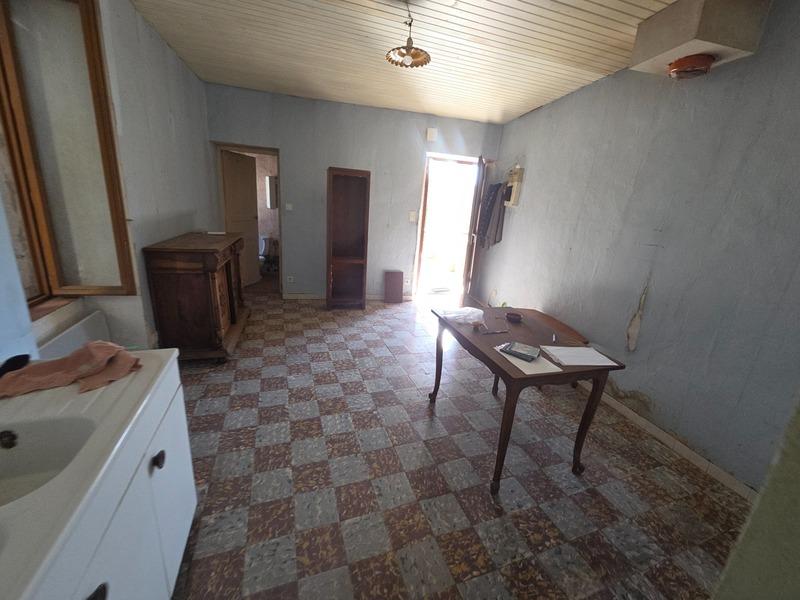 Maison - 220 m² - 12 pièces