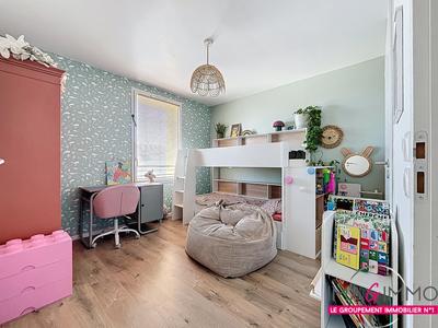 Appartement - 84 m² - 4 pièces