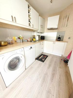 Appartement - 77 m² - 4 pièces