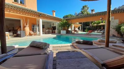 Appartement - 180 m² - 4 pièces