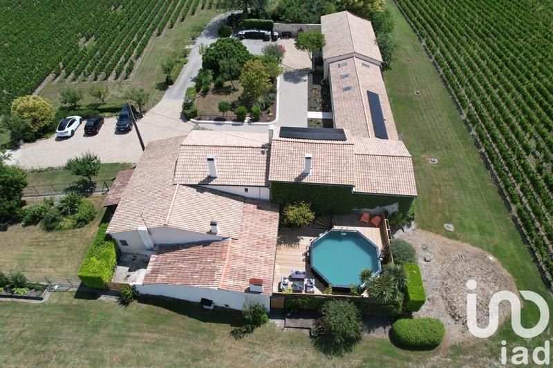 Maison - 390 m² - 11 pièces