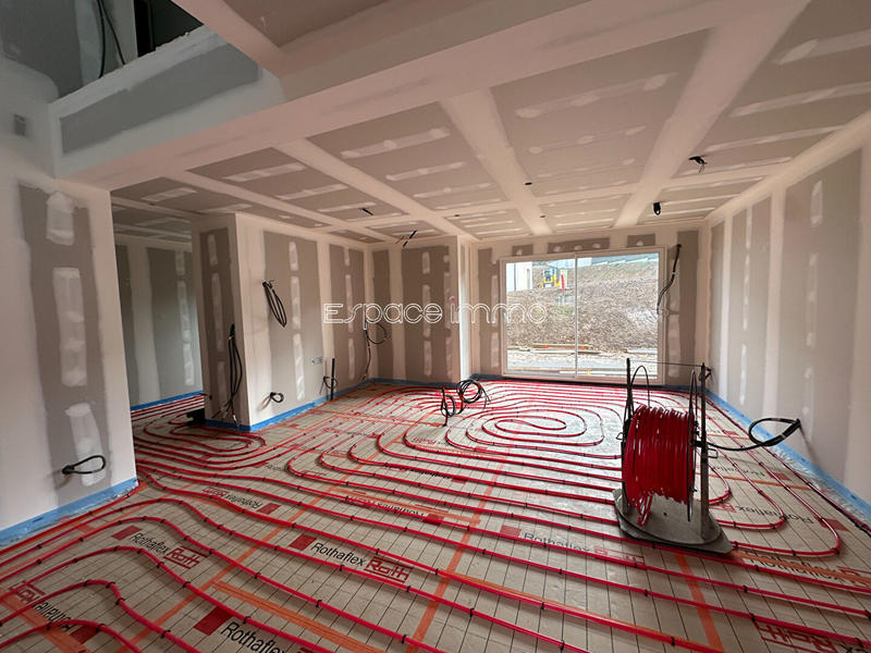 Maison - 121 m² - 4 pièces