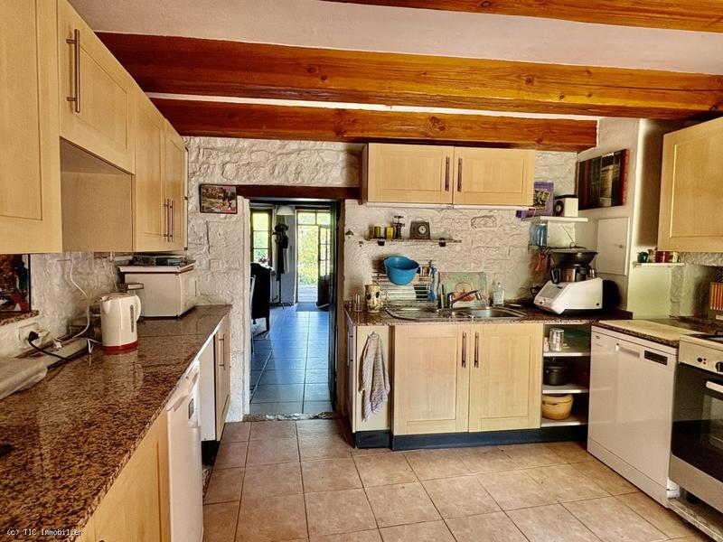 Maison en pierre - 148 m² - 5 pièces