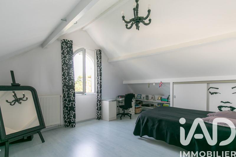 Maison - 180 m² - 6 pièces
