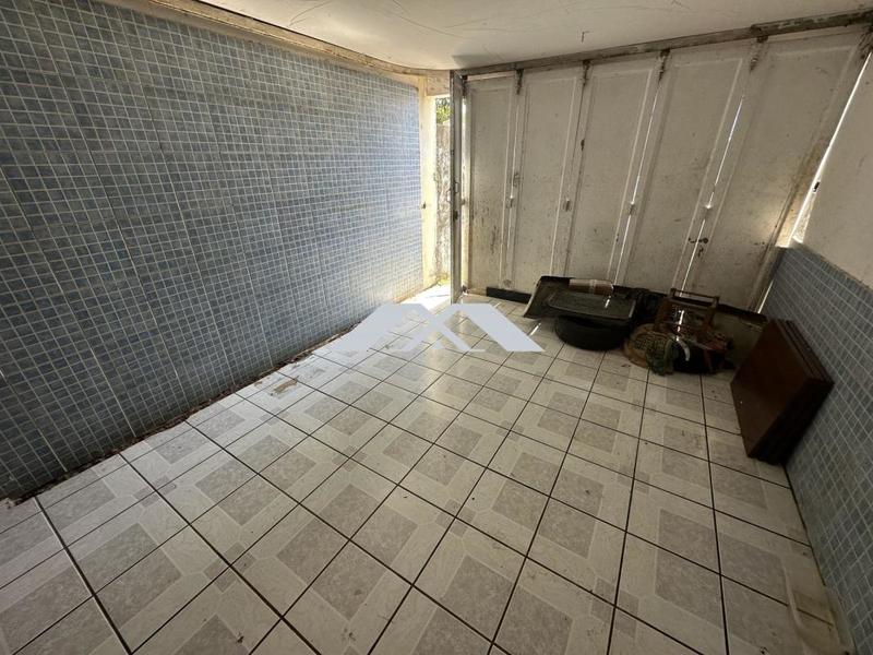 Maison ancienne - 220 m² - 12 pièces