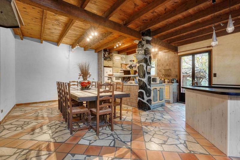 Propriété - 147 m² - 5 pièces