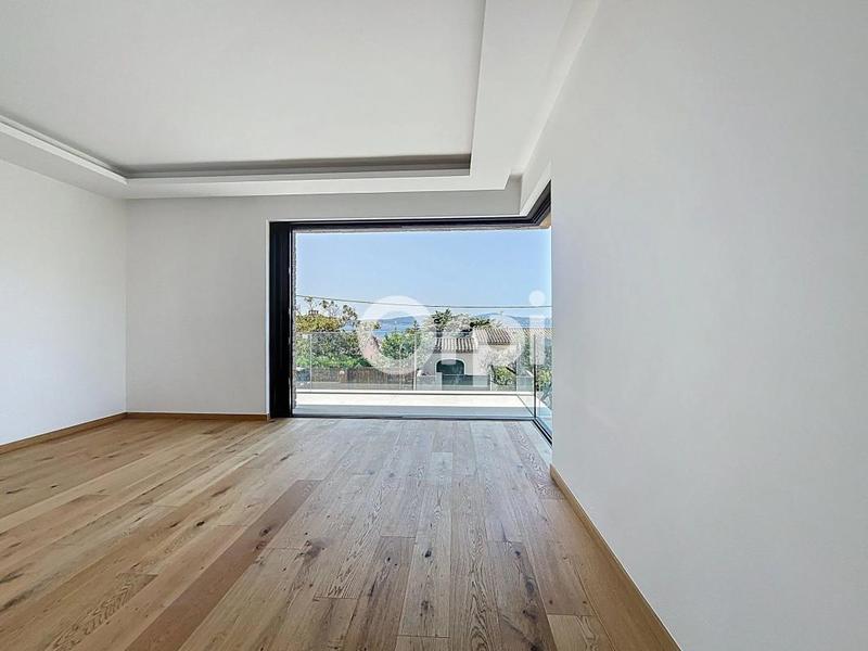 Villa - 450 m² - 5 pièces