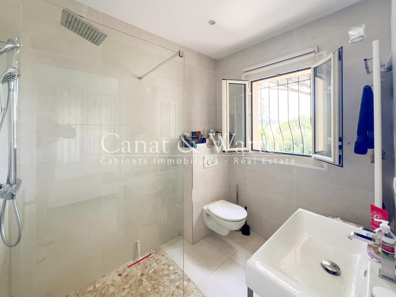 Villa - 170 m² - 6 pièces