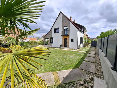 Maison - 106 m² - 7 pièces