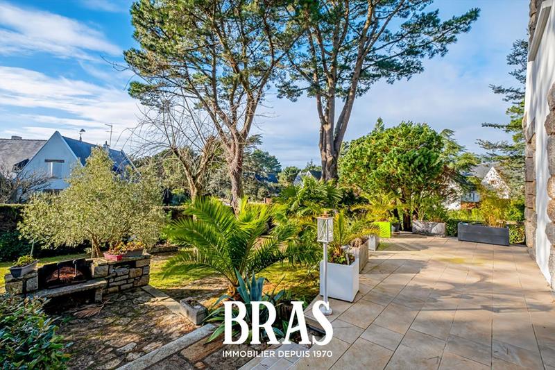 Maison - 200 m² - 8 pièces