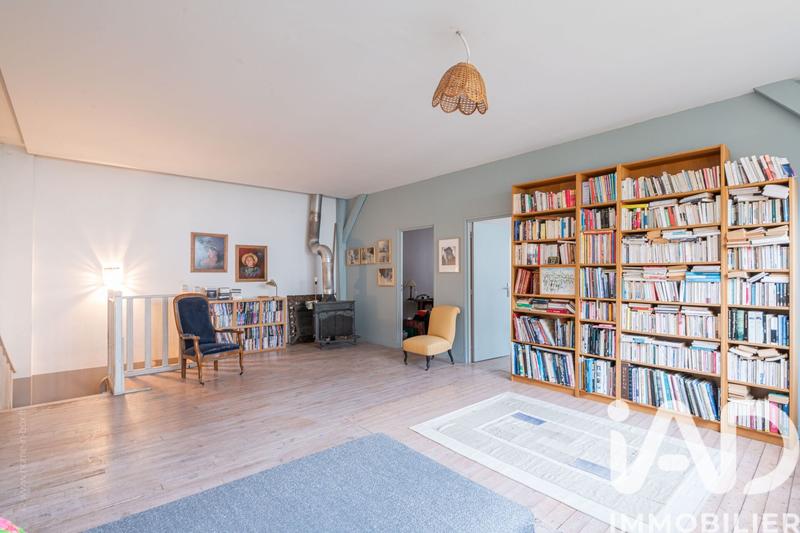 Maison - 310 m² - 8 pièces