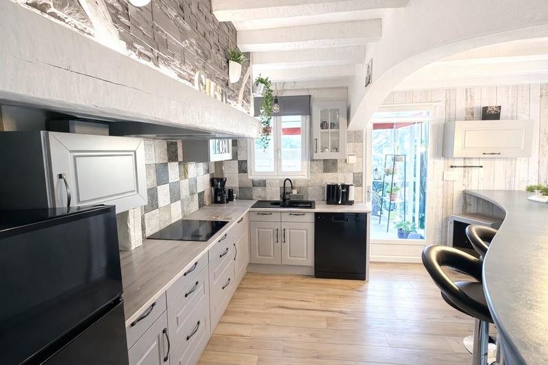 Maison traditionnelle - 129 m² - 6 pièces