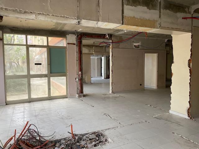 Local commercial - 317 m²