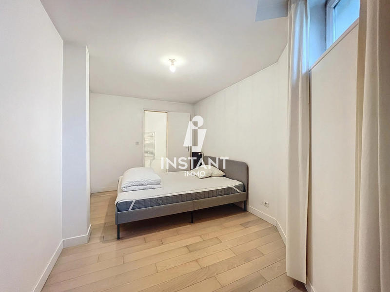 Loft - 135 m² - 4 pièces